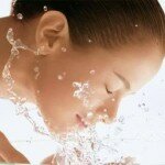 Как правильно очищать сухую кожу
